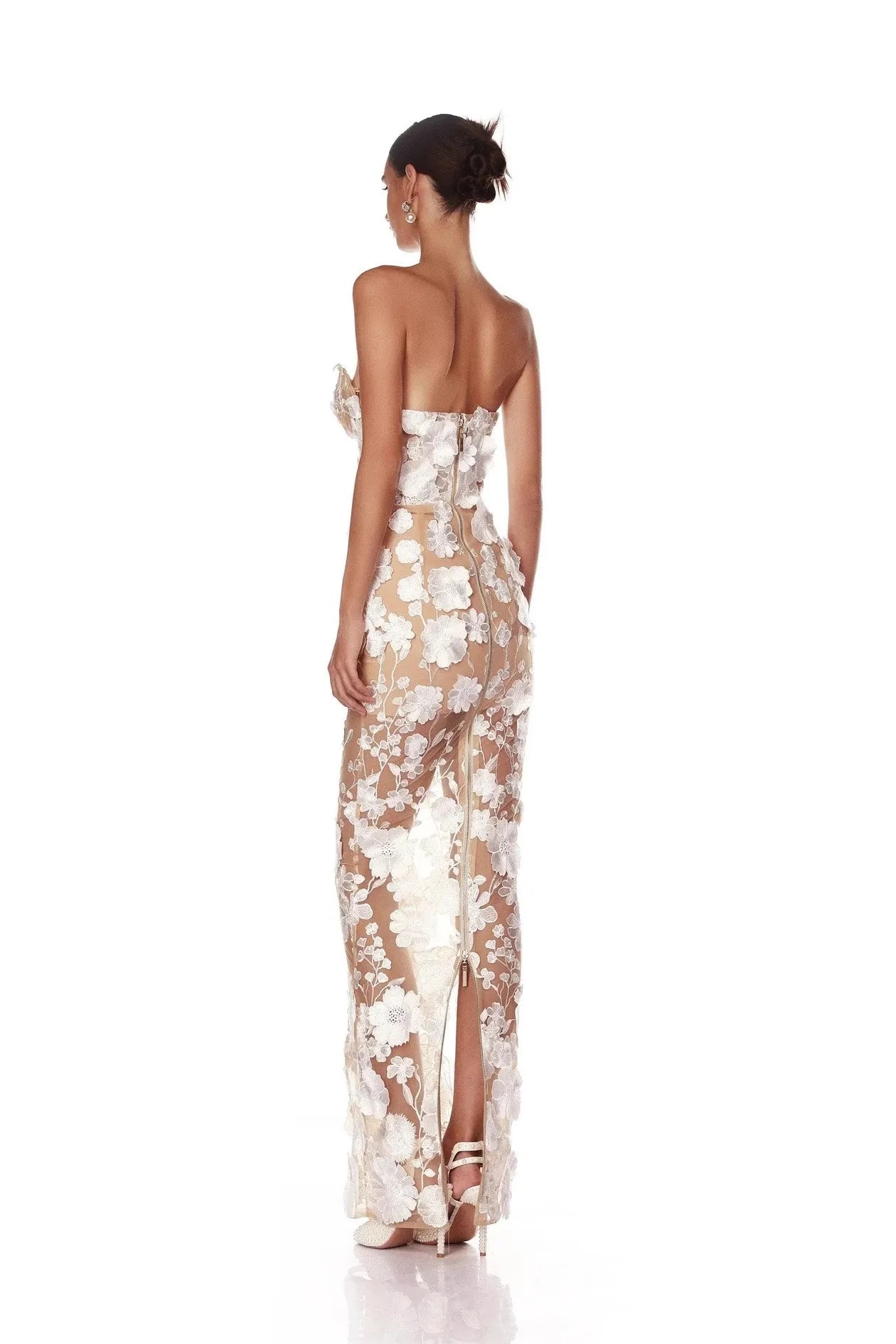 Luxurious 3D Flowers Chest Wrapping Dresses.